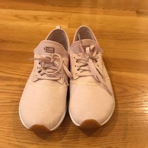 New Balance fuel core nergize pink tennis shoes